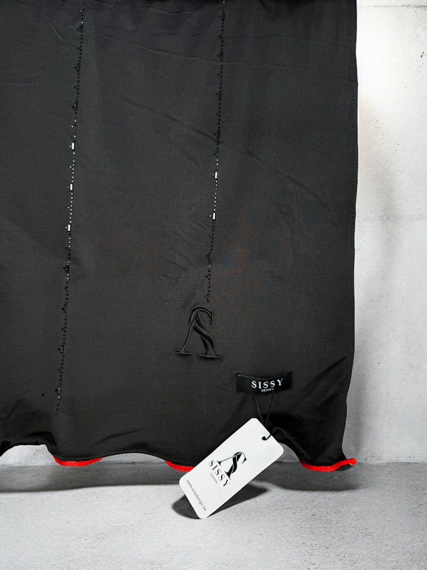 GLAMOUR BLACK RED