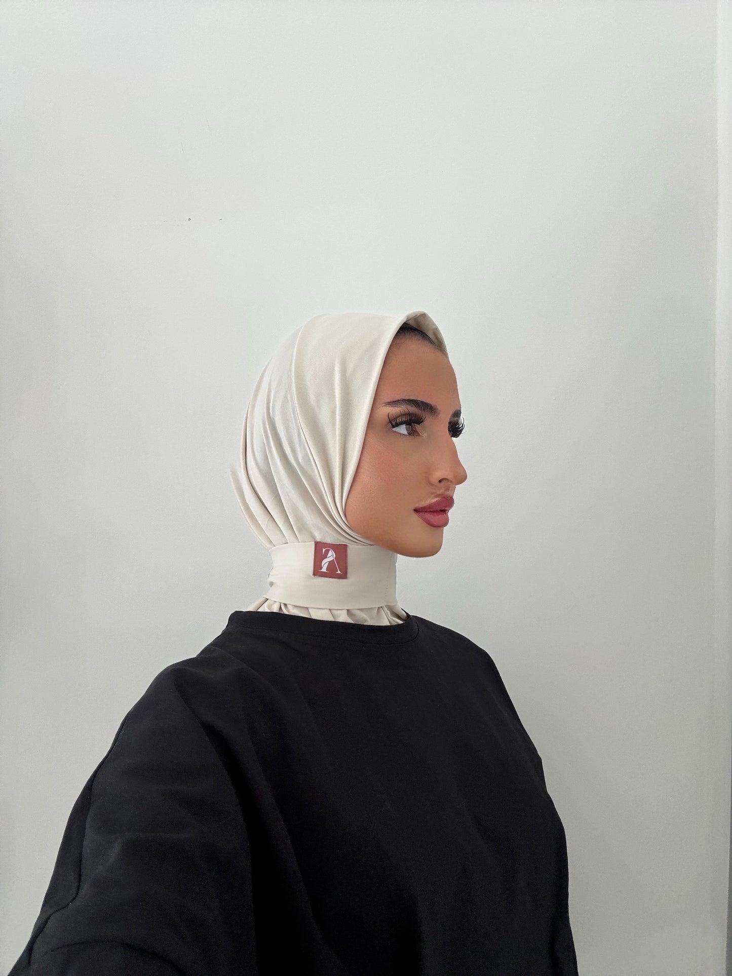 Bonnet écru burgundy